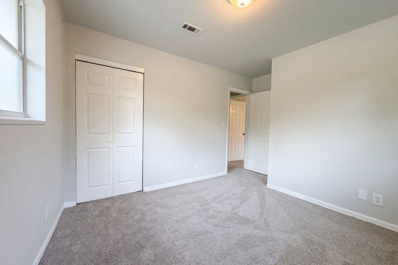Photo 13 of 22 of 5082 San Clerc Rd, Jacksonville, FL