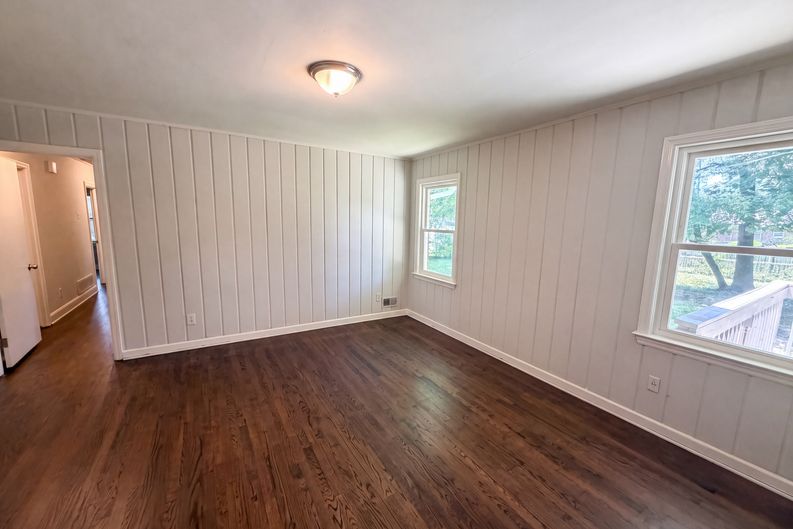 Photo 8 of 23 of 927 Greenlawn Dr, Columbia, SC