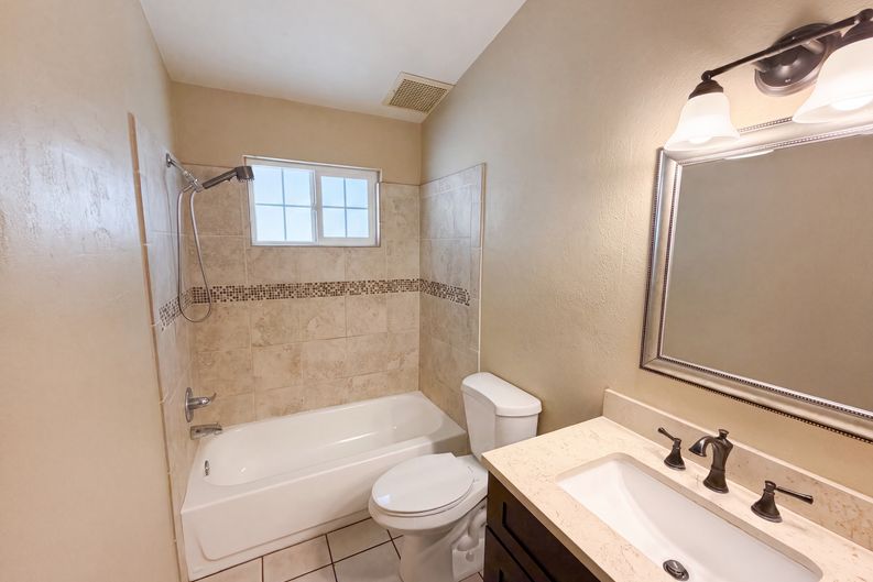 Photo 14 of 21 of 6081 N Curry Ave, Tucson, AZ