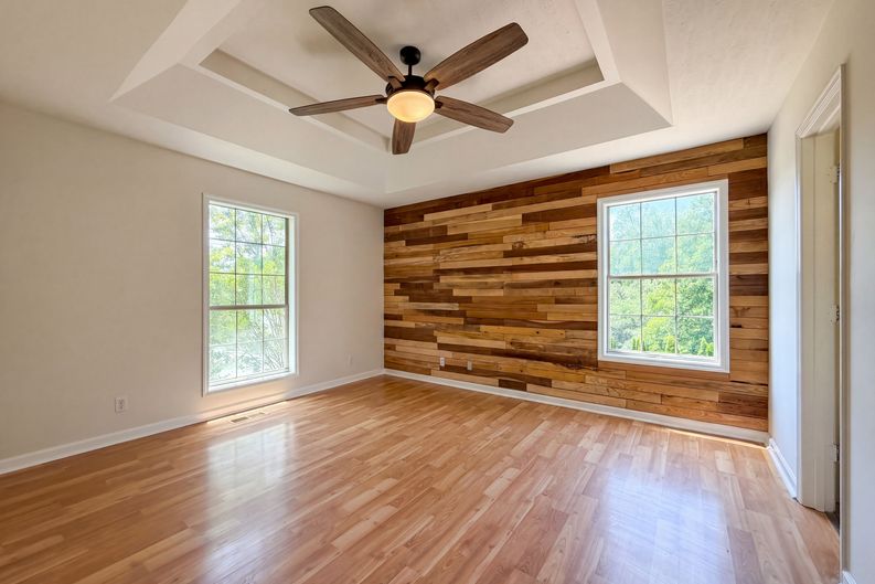 Photo 4 of 15 of 1037 Shadowbrook Dr, Greenbrier, TN