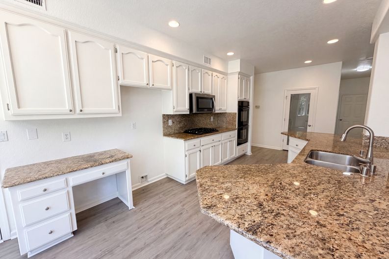 Photo 8 of 31 of 4711 Wildflower Ln, Rocklin, CA