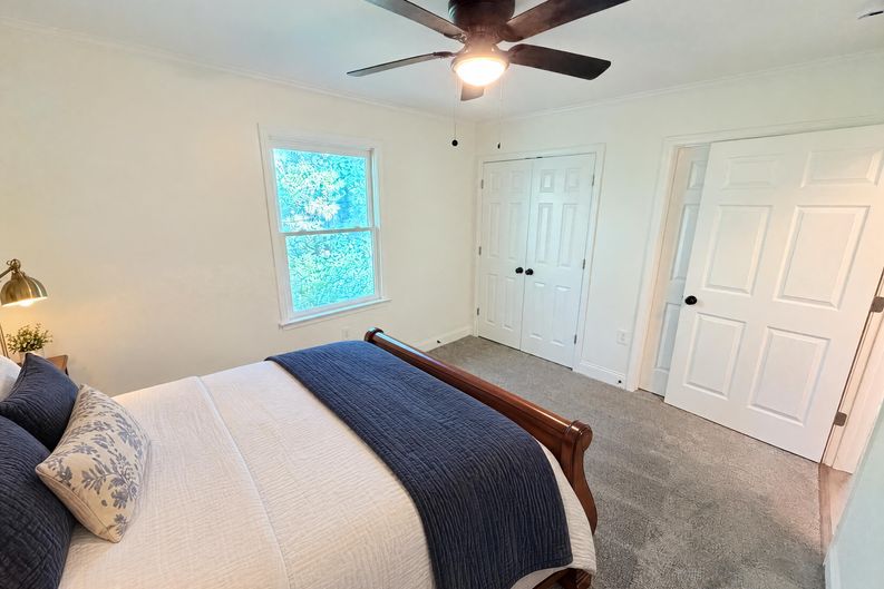 Photo 12 of 22 of 2674 Skylane Dr, Marietta, GA