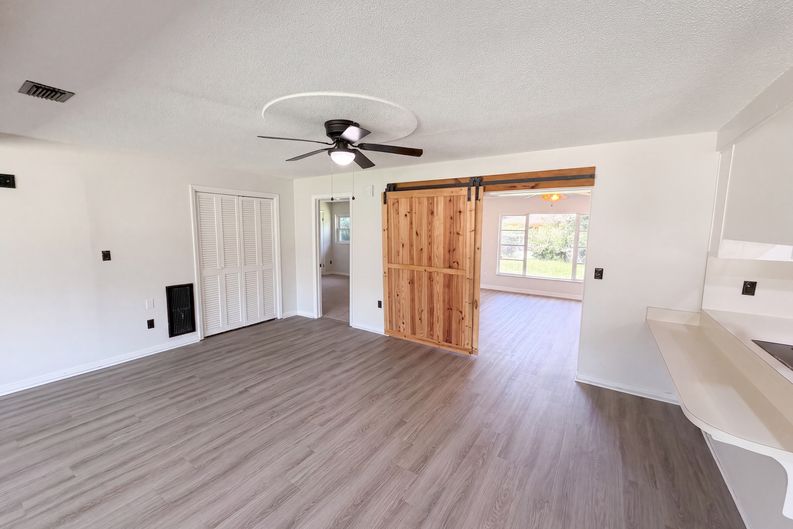 Photo 18 of 28 of 1148 Wentworth Cir, Rockledge, FL