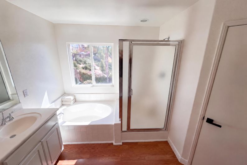 Photo 15 of 26 of 25975 Avenida Classica, Moreno Valley, CA
