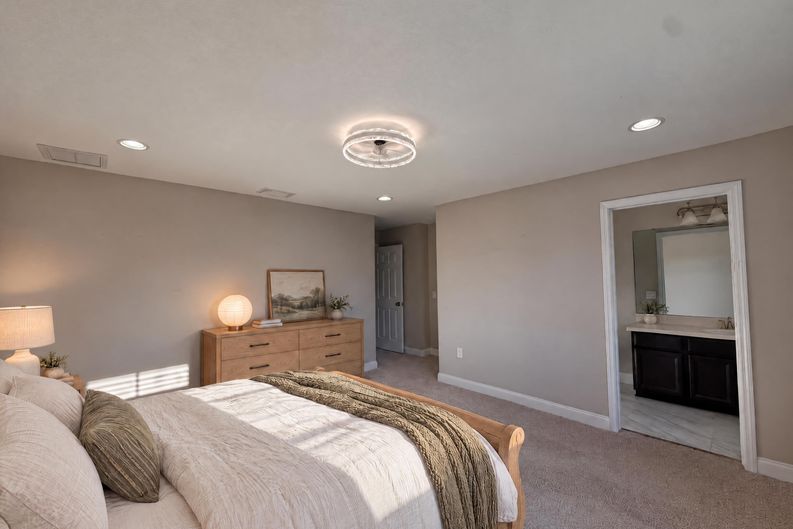 Photo 23 of 36 of 12424 Belcroft Dr, Riverview, FL