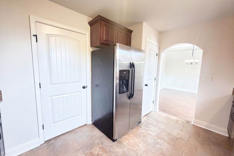 Photo 7 of 13 of 671 Fox Trail Ct, Clarksville, TN