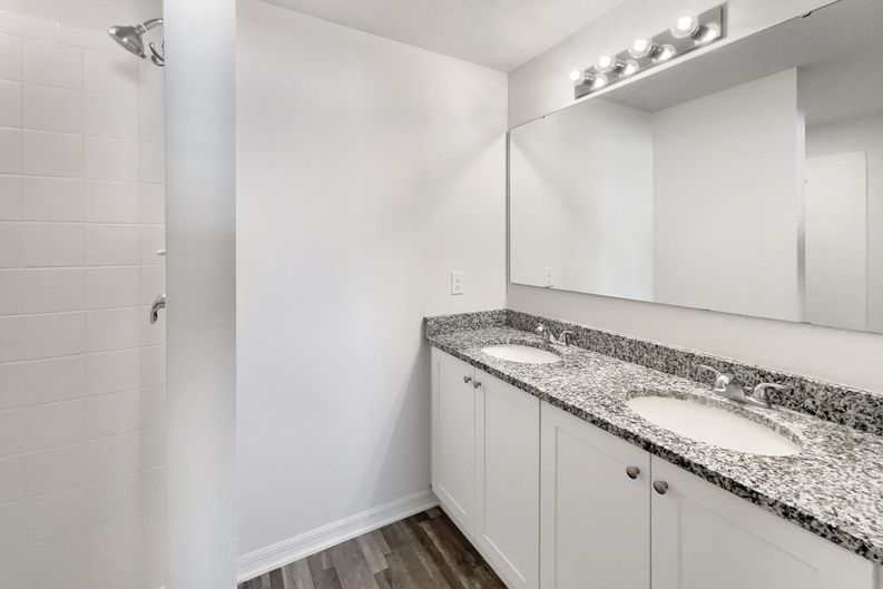 Photo 6 of 19 of 305 Camellia Ct, Kissimmee, FL