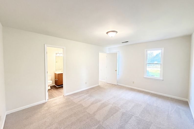 Photo 4 of 20 of 2347 Bethabara Haven Dr, Winston Salem, NC