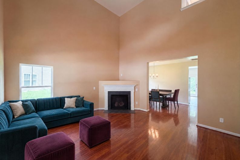 Photo 3 of 16 of 3712 Mayfair Mill Dr, Raleigh, NC