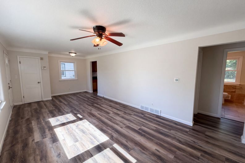 Photo 8 of 30 of 2517 Nokomis Ave, St. Paul, MN