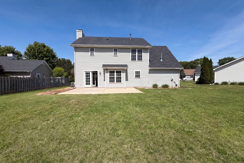 Photo 5 of 17 of 135 Brookgreen Ct, Kernersville, NC
