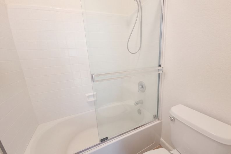 Photo 22 of 41 of 2328 Forty Niner Ct, Antioch, CA