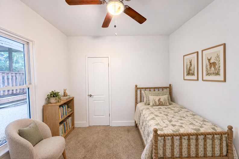 Photo 8 of 17 of 1316 E 44th St, Kansas City, MO