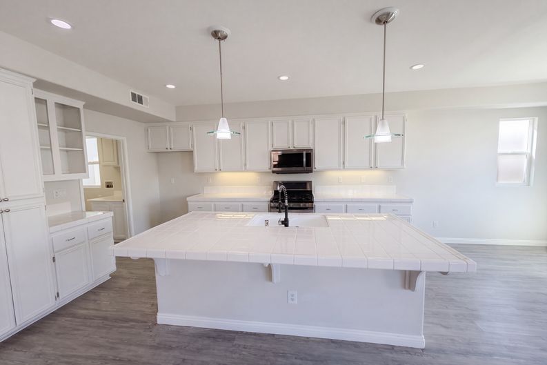 Photo 6 of 33 of 1265 Lavender Ln, Hemet, CA