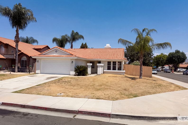 Photo 19 of 23 of 2758 Alne Dr, Hemet, CA