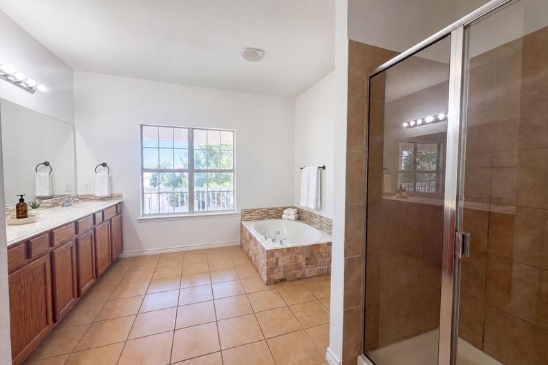 Photo 11 of 20 of 1232 Spanish Moss Dr, Savannah, TX