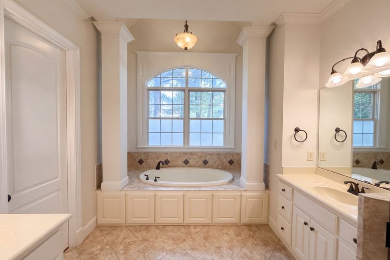 Photo 8 of 42 of 3027 Krogen Ct, Creedmoor, NC