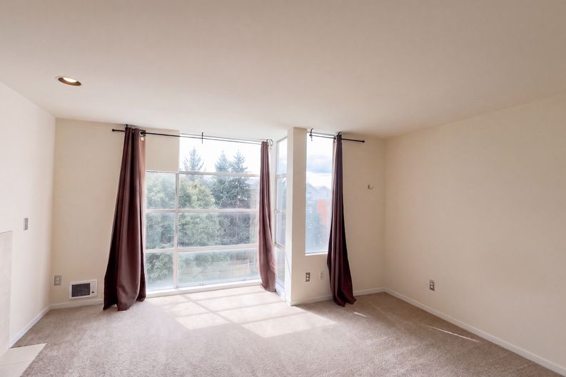 Photo 20 of 42 of 442 4th Ave, Kirkland, WA