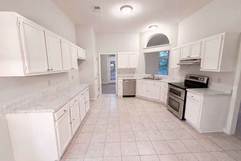 Photo 17 of 28 of 13 Stanford Ridge Ct, Irmo, SC