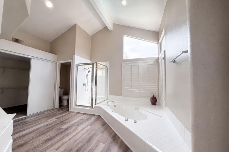 Photo 16 of 22 of 39676 Ridgedale Dr, Murrieta, CA