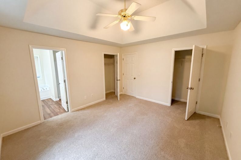 Photo 4 of 34 of 215 Twin Brook Way, Lawrenceville, GA