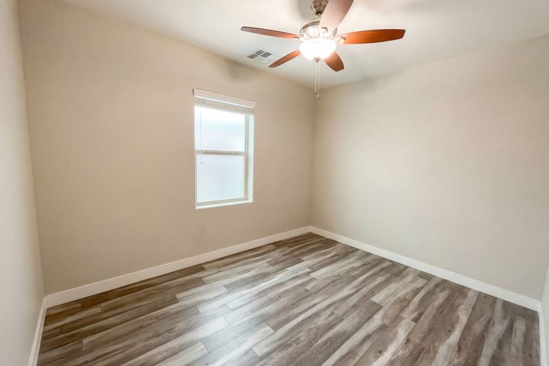 Photo 15 of 31 of 1099 E Sourwood Dr, Gilbert, AZ