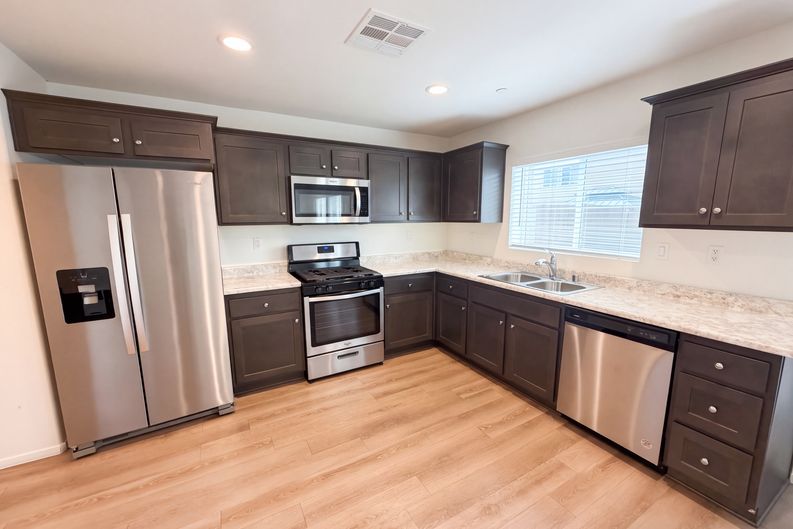 Photo 6 of 23 of 85173 Avenida Del Prado, Coachella, CA