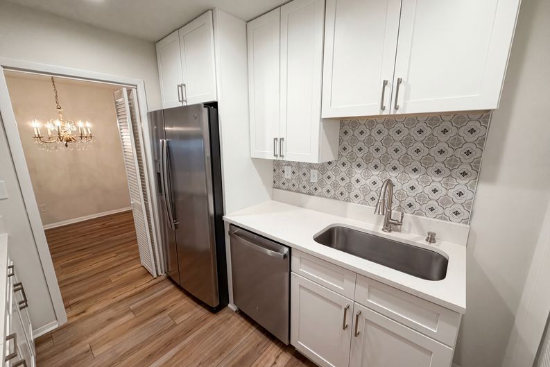 Photo 16 of 24 of 1013 Dunbar Dr, Atlanta, GA