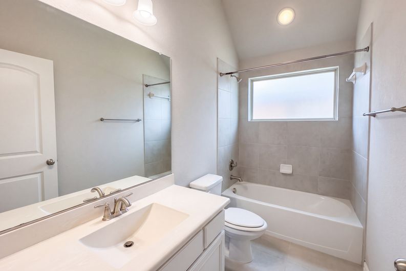 Photo 13 of 23 of 965 Touchstone Rd, Frisco, TX