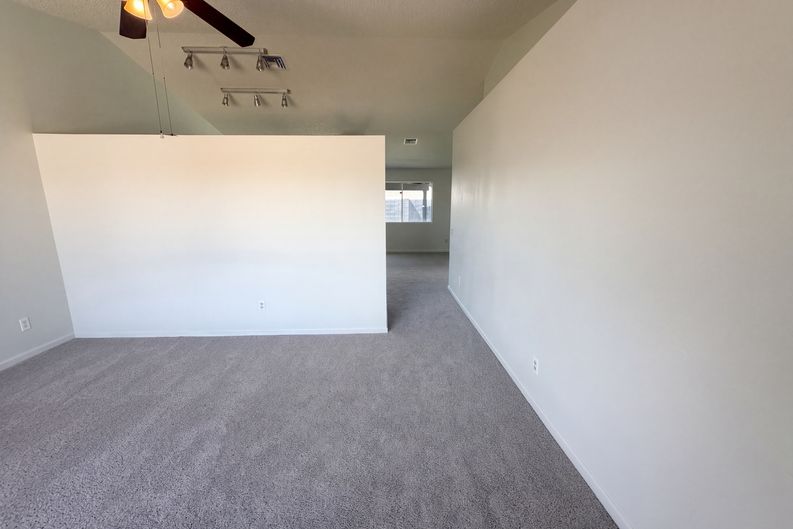 Photo 3 of 19 of 20226 N 32nd Ln, Phoenix, AZ