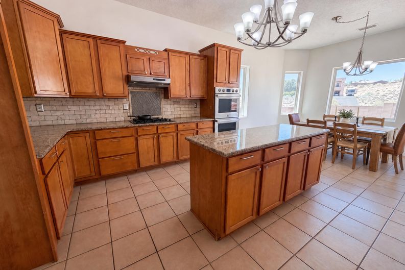 Photo 18 of 22 of 2516 Milagro Ridge Ct NE, Rio Rancho, NM