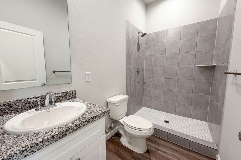 Photo 12 of 17 of 18803 Luminescent Ln, Spring, TX