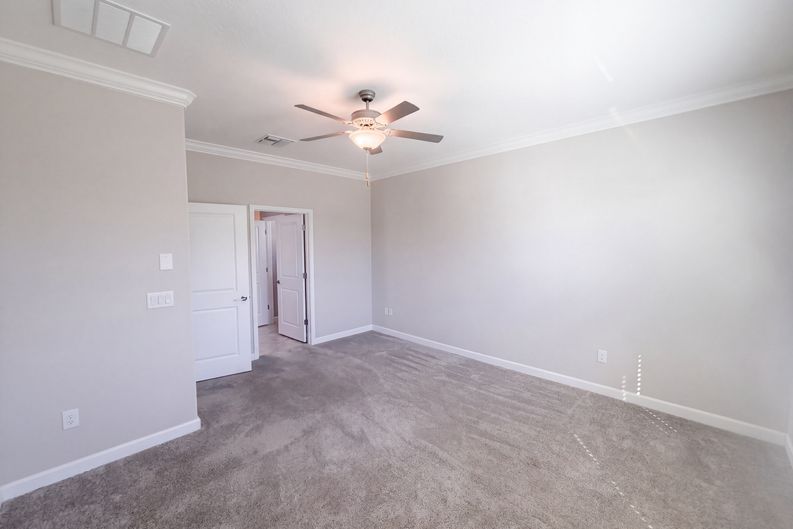 Photo 4 of 32 of 31351 Cannon Rush Dr, San Antonio, FL