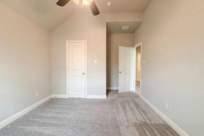 Photo 17 of 19 of 2613 Oak Blossom Dr, McKinney, TX