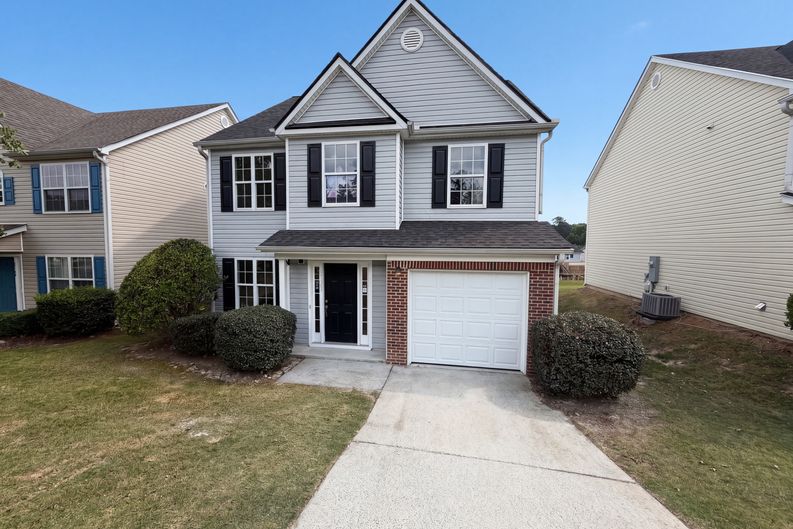 Photo 17 of 21 of 6126 Hickory Lane Dr, Union City, GA