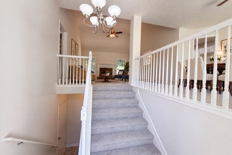 Photo 8 of 56 of 7830 Mosswood Ln, Gainesville, GA