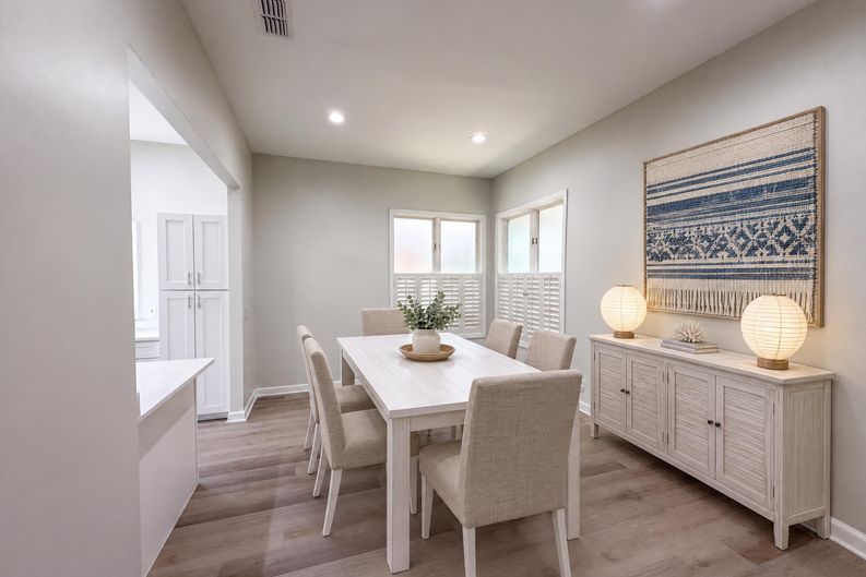 Photo 6 of 25 of 24 Bay Pointe Dr, Ormond Beach, FL
