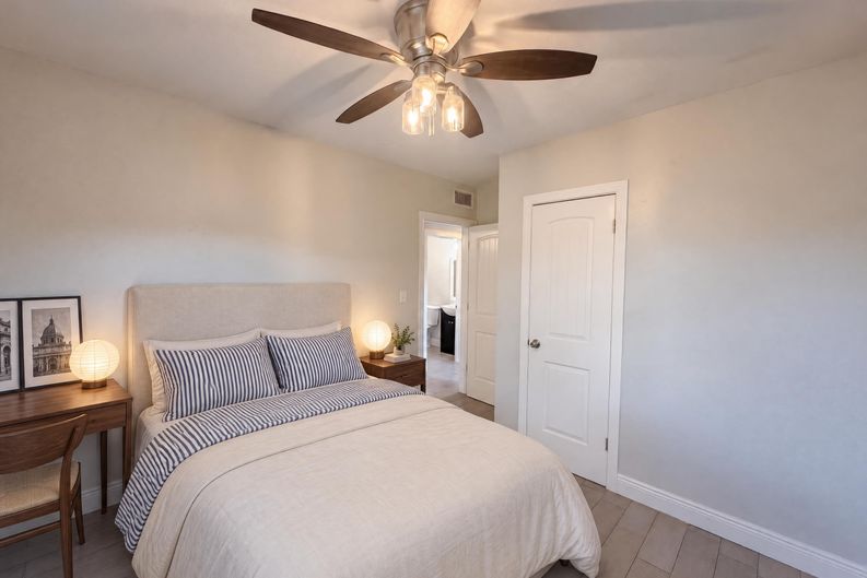 Photo 12 of 21 of 1610 Stevensons Dr, Clearwater, FL