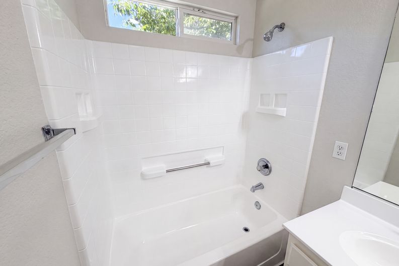 Photo 28 of 45 of 1570 Arcola Ave, Sacramento, CA