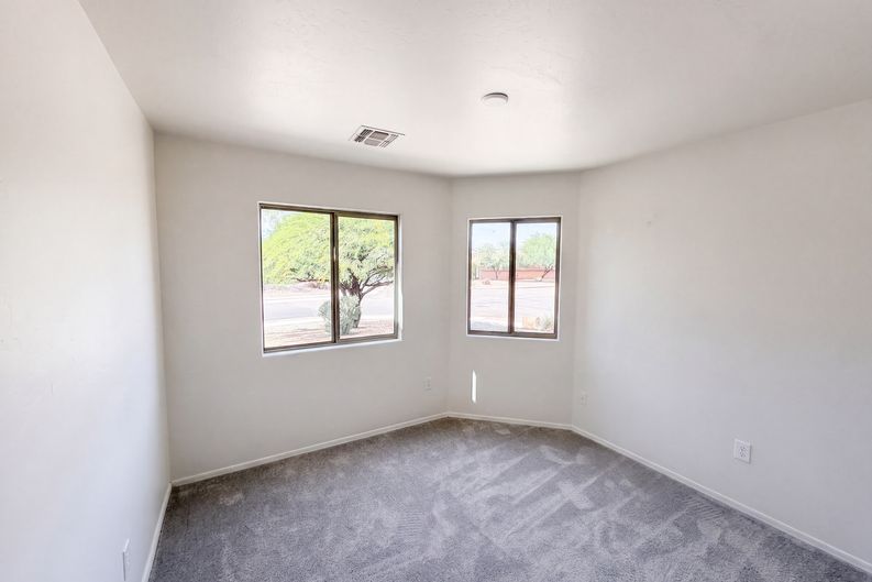 Photo 10 of 21 of 6550 W Wolf Valley Way, Tucson, AZ
