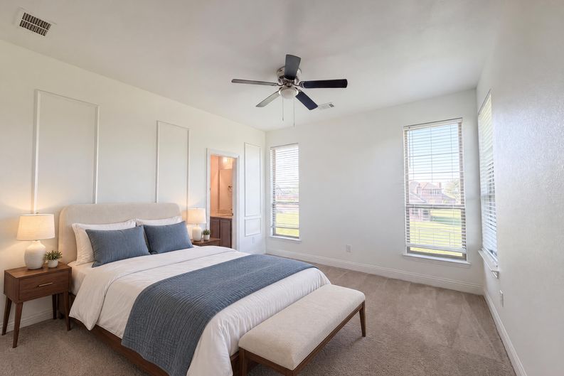 Photo 7 of 46 of 1208 Redbud St, Howe, TX
