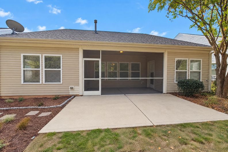 Photo 5 of 36 of 2411 Bergamot St, Fort Mill, SC