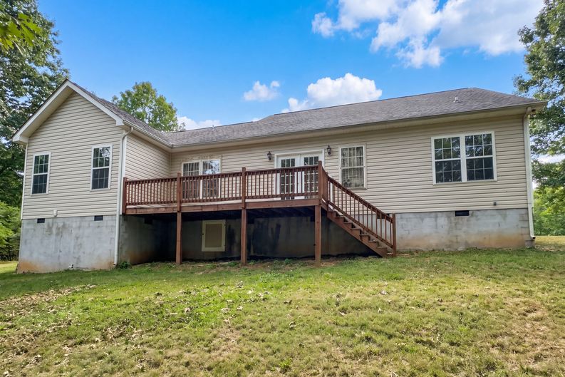 Photo 6 of 39 of 3073 Saratoga Dr, Dalton, GA