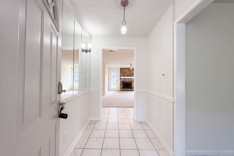 Photo 6 of 25 of 6120 Dorchester Dr, Rex, GA