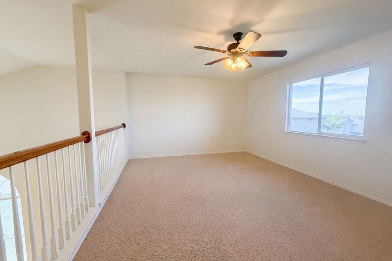 Photo 13 of 20 of 5105 Willamette Ln, Killeen, TX