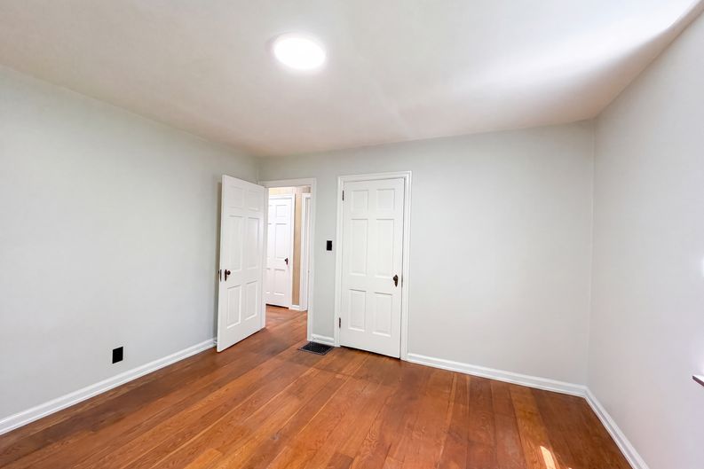 Photo 15 of 21 of 1304 Coolidge Ave, Cincinnati, OH
