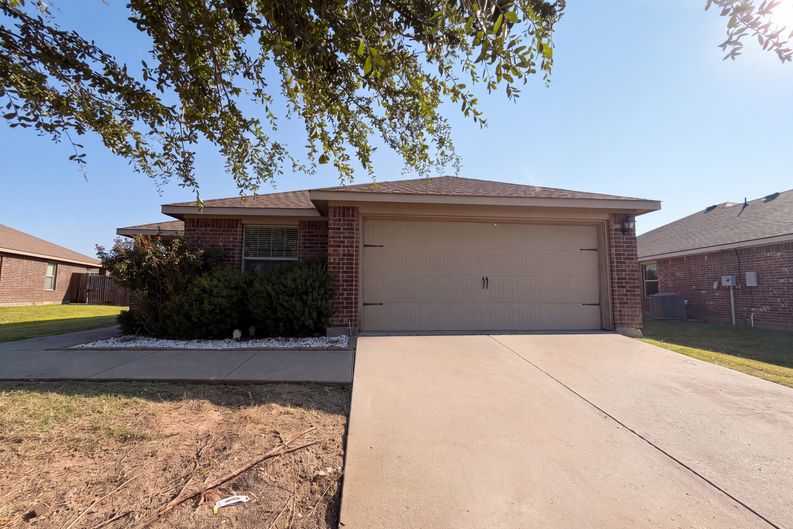 Photo 26 of 27 of 315 Elam Dr, Anna, TX