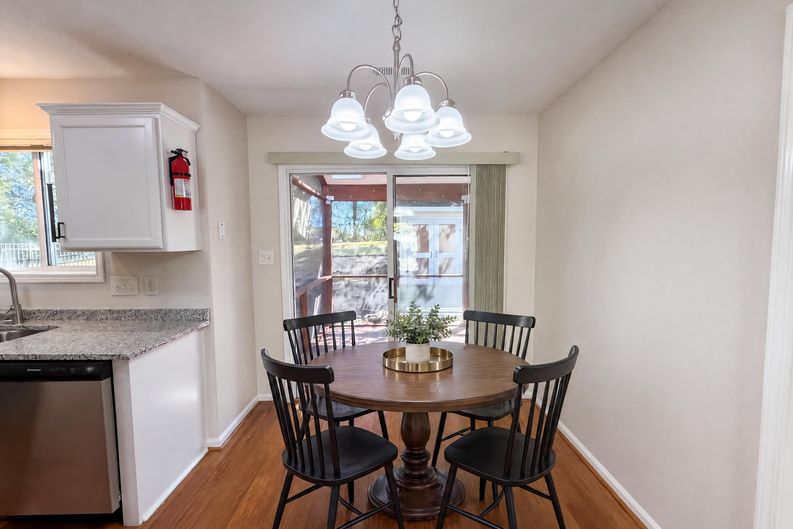 Photo 6 of 22 of 10526 Glory Meadow Ct, Charlotte, NC