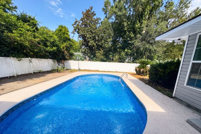Photo 25 of 26 of 1625 Windsor Dr, Waycross, GA