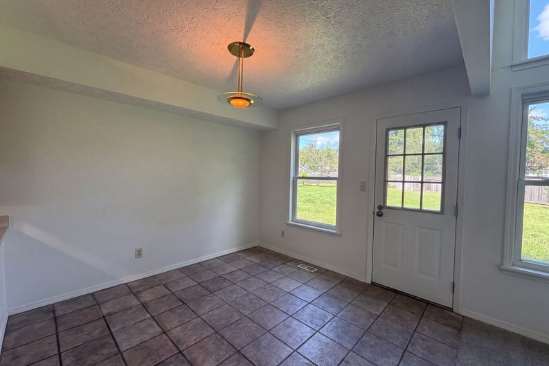 Photo 10 of 30 of 7761 Sagemeadow Ct, Columbus, OH